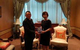 news photo