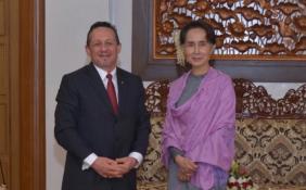 news photo