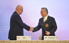 news photo